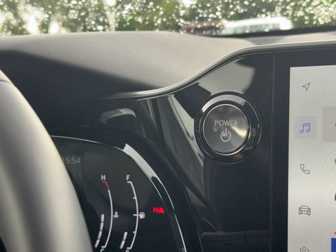 Used 2024 Lexus NX 350h AWD image 7