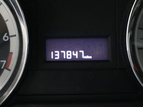 Used 2016 Dodge Grand Caravan SXT image 31