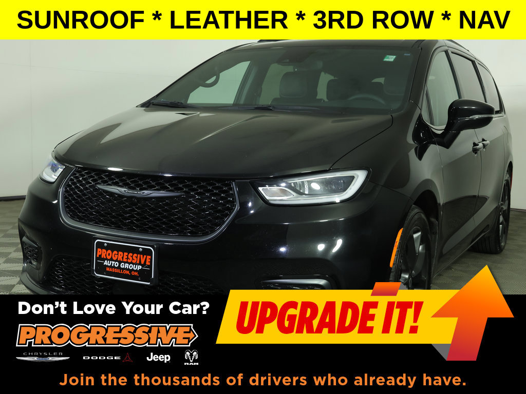 Used 2025 Chrysler Pacifica Limited FWD image 1