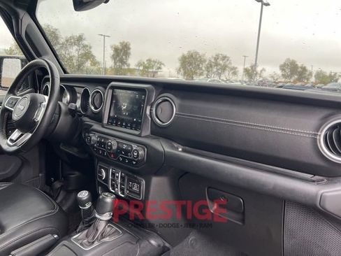 Used 2018 Jeep Wrangler Unlimited Sahara w/ Dual Top Group image 31