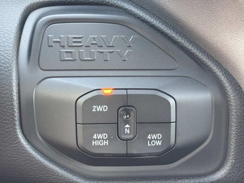 New 2026 RAM 2500 Laramie AWD/4WD image 35