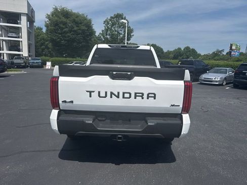Used 2023 Toyota Tundra SR5 w/ SR5 Convenience Package AWD/4WD image 5