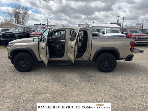 Used 2024 Chevrolet Colorado Trail Boss w/ Technology Package image 28