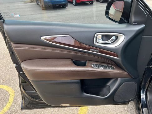 Used 2019 INFINITI QX60 Luxe w/ Sensory Package AWD/4WD image 22