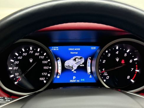 Used 2018 Maserati Ghibli S GranLusso image 25