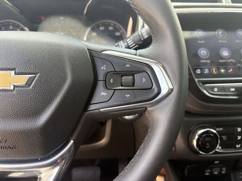 Used 2023 Chevrolet TrailBlazer ACTIV w/ Sun and Liftgate Package FWD image 17