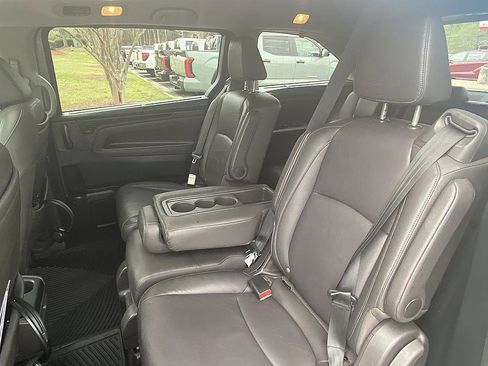 Used 2023 Honda Odyssey Touring image 12