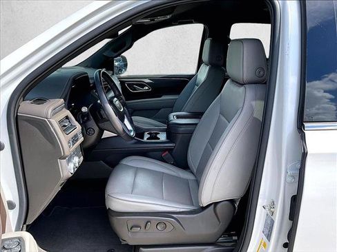 Used 2022 GMC Yukon XL SLT w/ SLT Luxury Package RWD image 27