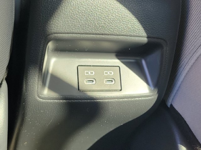Used 2026 Toyota Corolla LE FWD image 19