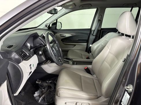 Used 2019 Honda Ridgeline RTL-T image 17