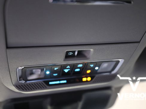 New 2026 Ford F250 Lariat w/ Lariat Premium Package image 28