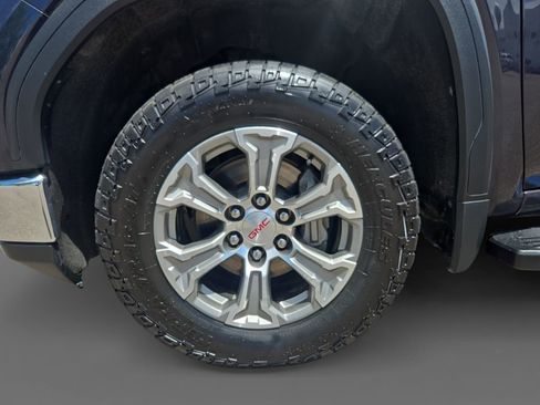 Used 2023 GMC Sierra 1500 SLT AWD/4WD image 15