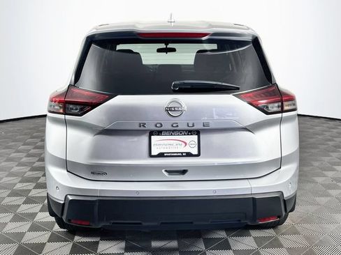 Used 2025 Nissan Rogue SV FWD image 7