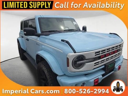 Used 2023 Ford Bronco Heritage Edition AWD/4WD image 1