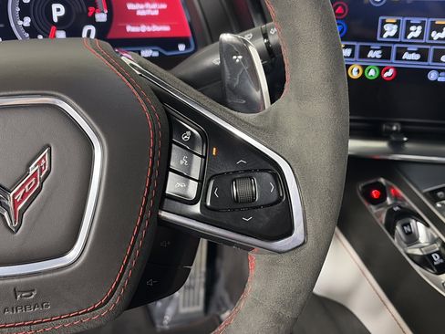Used 2023 Chevrolet Corvette Stingray Premium Cpe w/ Z51 Performance Package image 34