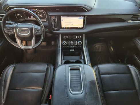 Used 2021 GMC Yukon Denali w/ Denali Premium Package AWD/4WD image 28