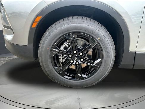 Used 2023 Chevrolet Blazer LT w/ Convenience Package FWD image 36