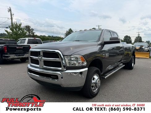 Used 2018 RAM 3500 Tradesman w/ Chrome Appearance Group AWD/4WD image 4