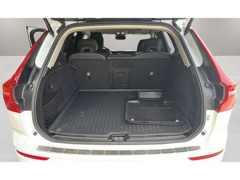 Used 2025 Volvo XC60 B5 Ultra w/ Protection Package Premier AWD/4WD image 15