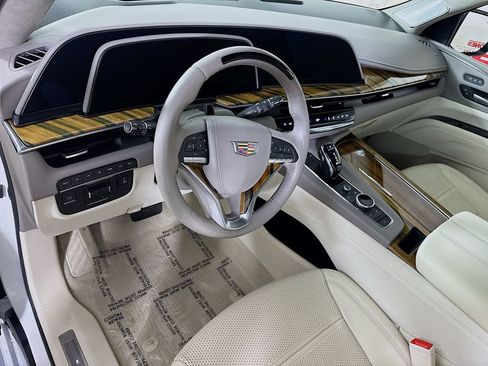 Used 2023 Cadillac Escalade Sport Platinum w/ LPO, ONYX Package AWD/4WD image 20