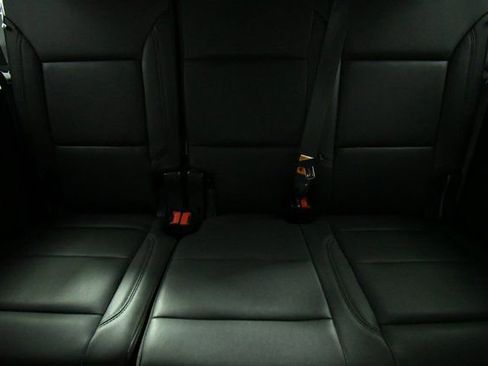 Used 2023 Chevrolet Suburban Z71 w/ Luxury Package image 26