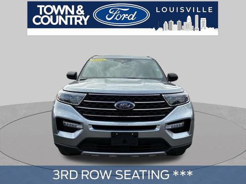 Used 2024 Ford Explorer XLT w/ Equipment Group 202A AWD/4WD image 2