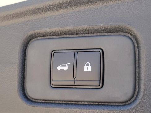 New 2026 Nissan Pathfinder Platinum w/ Cargo Package FWD image 14
