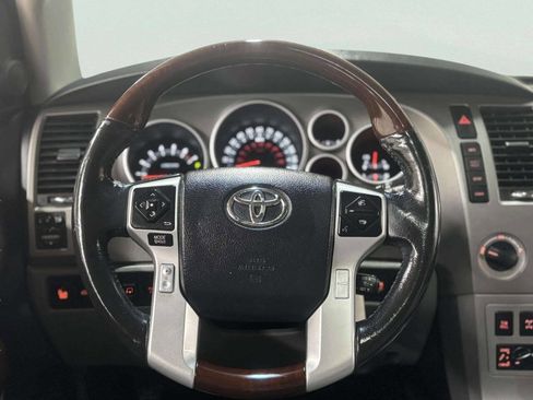 Used 2014 Toyota Sequoia Platinum image 43