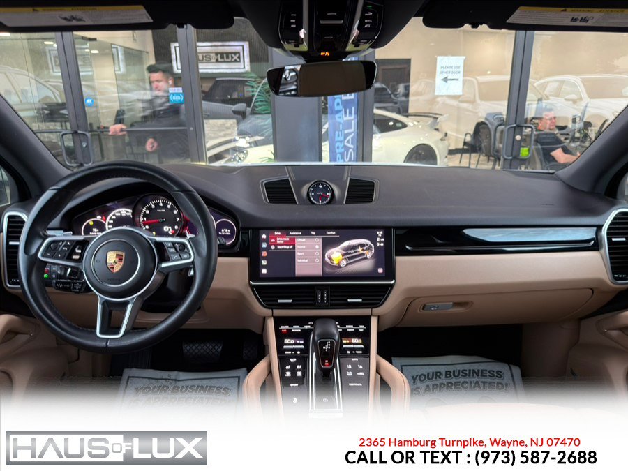 Used 2023 Porsche Cayenne w/ Assistance Package AWD/4WD image 22
