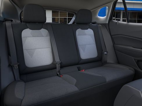 New 2026 Chevrolet Trax LS w/ LS Convenience Package FWD image 17