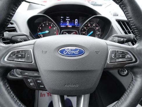 Used 2019 Ford Escape SEL image 15