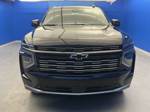 New 2026 Chevrolet Tahoe High Country w/ Sun And Tow Package AWD/4WD image 3