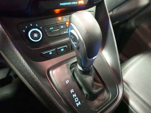 Certified 2022 Ford Transit Connect XL image 12