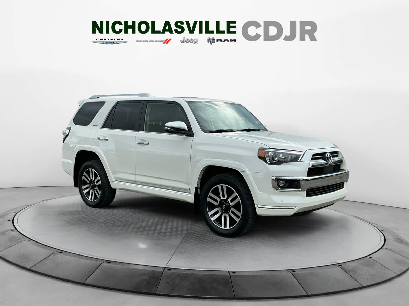 Used 2022 Toyota 4Runner Limited AWD/4WD image 7