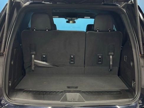 Used 2023 GMC Yukon SLT image 40