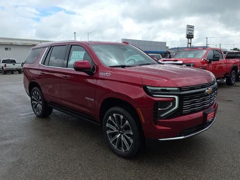 New 2026 Chevrolet Tahoe High Country AWD/4WD image 2