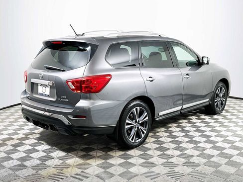 Used 2018 Nissan Pathfinder Platinum image 7
