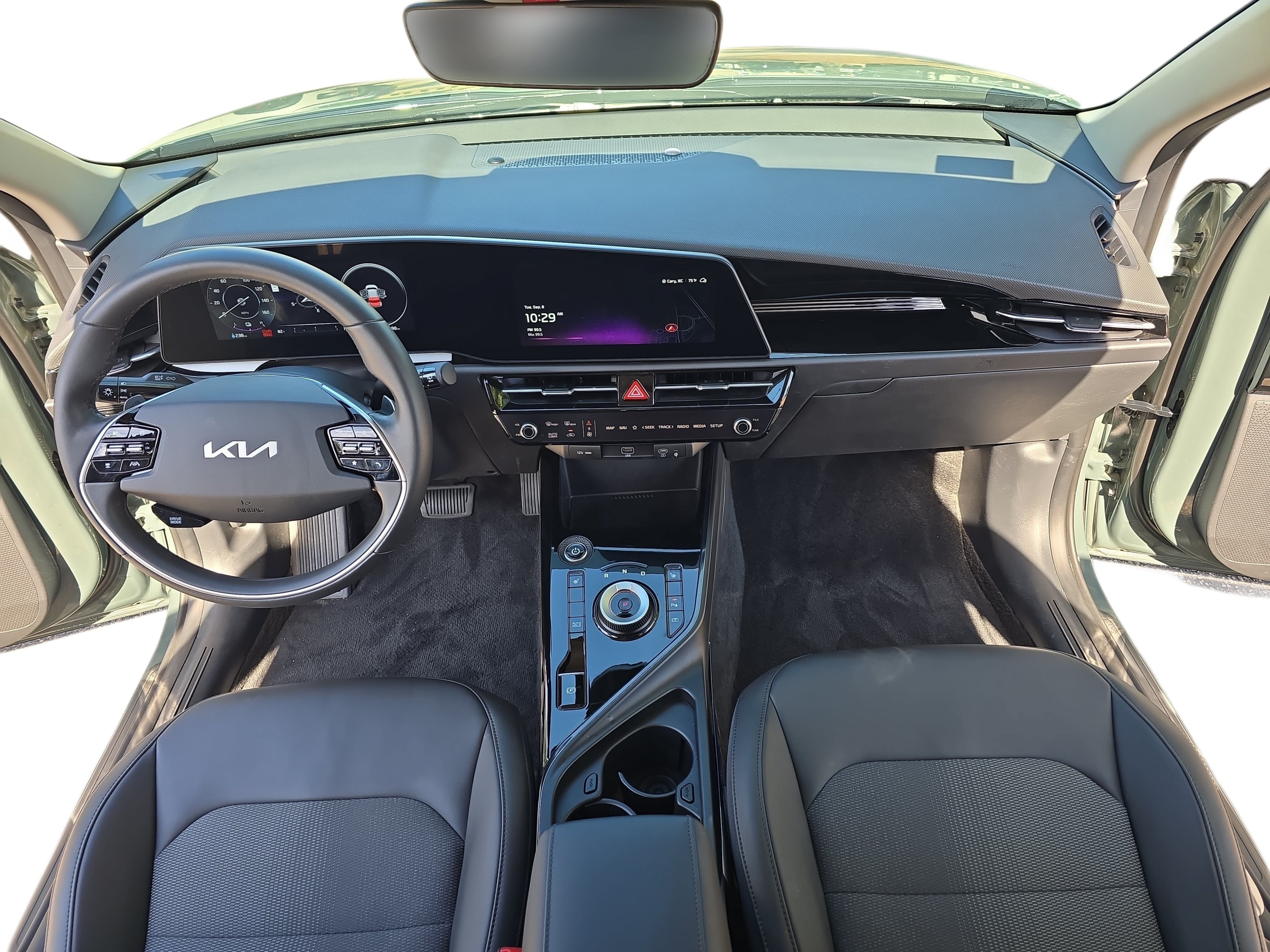 Used 2025 Kia Niro Wind FWD image 9