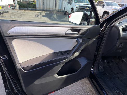 Used 2024 Volkswagen Tiguan S image 25