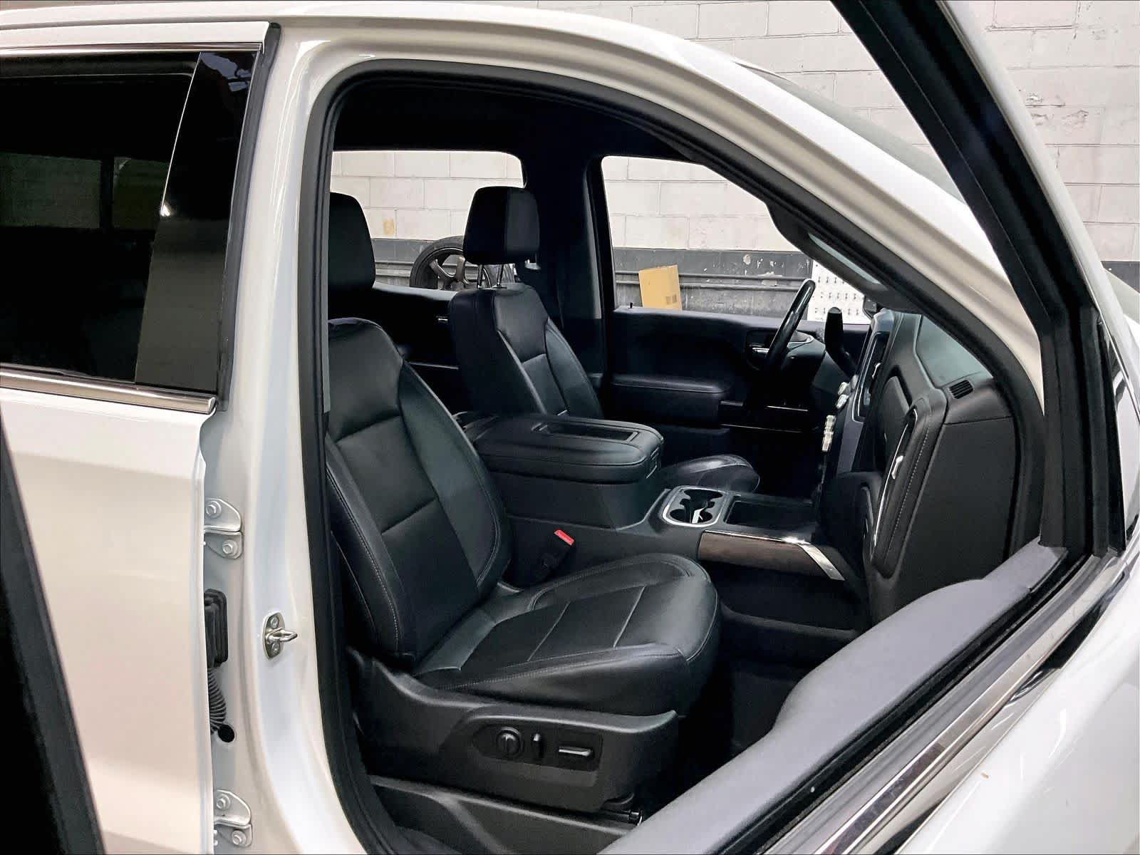 Used 2019 GMC Sierra 1500 SLT w/ SLT Premium Plus Package AWD/4WD image 9