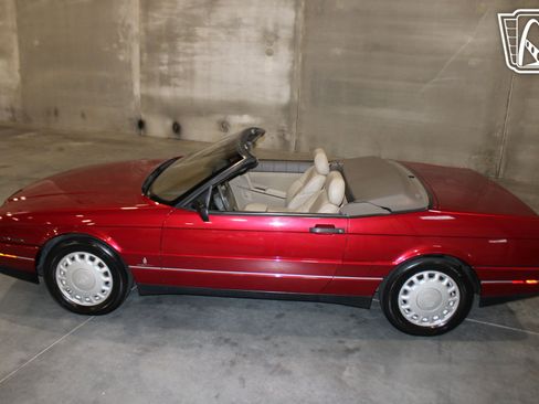 Used 1993 Cadillac Allante image 14