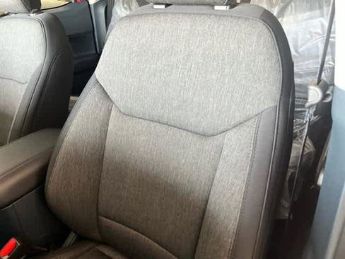 New 2025 Ford Maverick XLT w/ XLT Luxury Package image 13