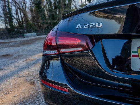 Used 2019 Mercedes-Benz A 220 4MATIC w/ Premium Package image 10