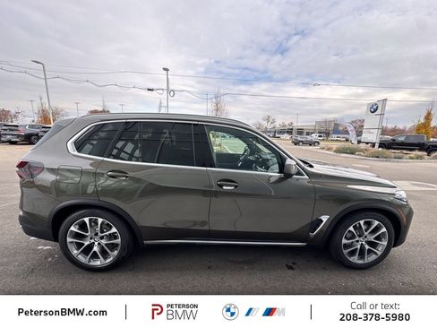 New 2026 BMW X5 xDrive50e image 8