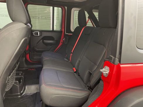 Used 2020 Jeep Wrangler Unlimited Rubicon w/ Quick Order Package 28Y Recon AWD/4WD image 21