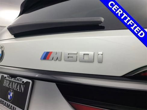 Used 2024 BMW X7 M60i w/ Executive Package image 24