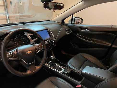 Used 2017 Chevrolet Cruze LT image 67