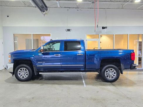 Used 2019 Chevrolet Silverado 3500 LTZ w/ Duramax Plus Package image 7