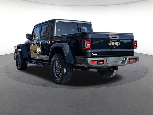 Used 2024 Jeep Gladiator Mojave image 3