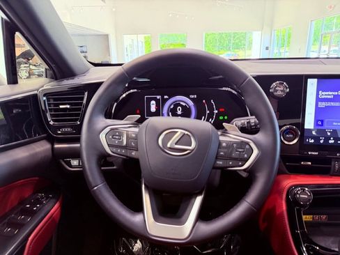 Certified 2025 Lexus NX 350h AWD w/ Accessory Package (K3) image 18